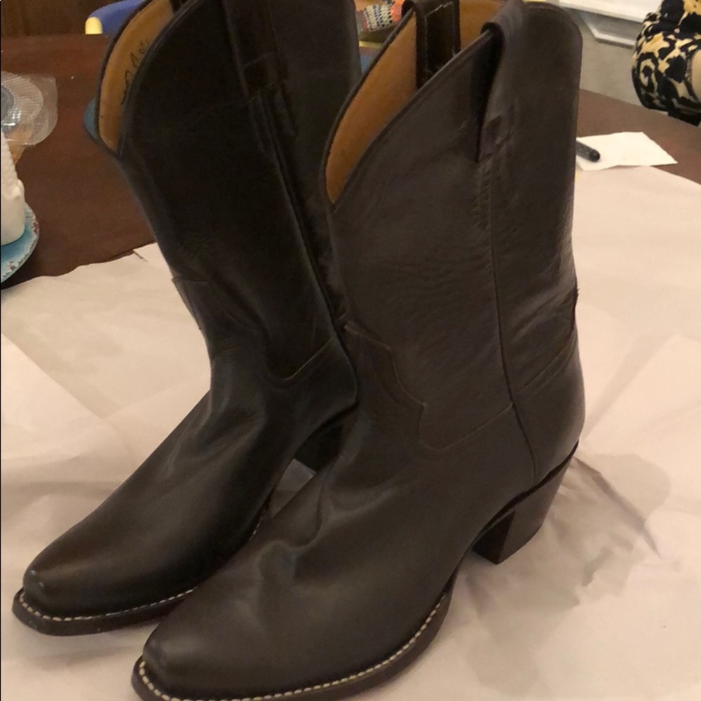 Brown western boots